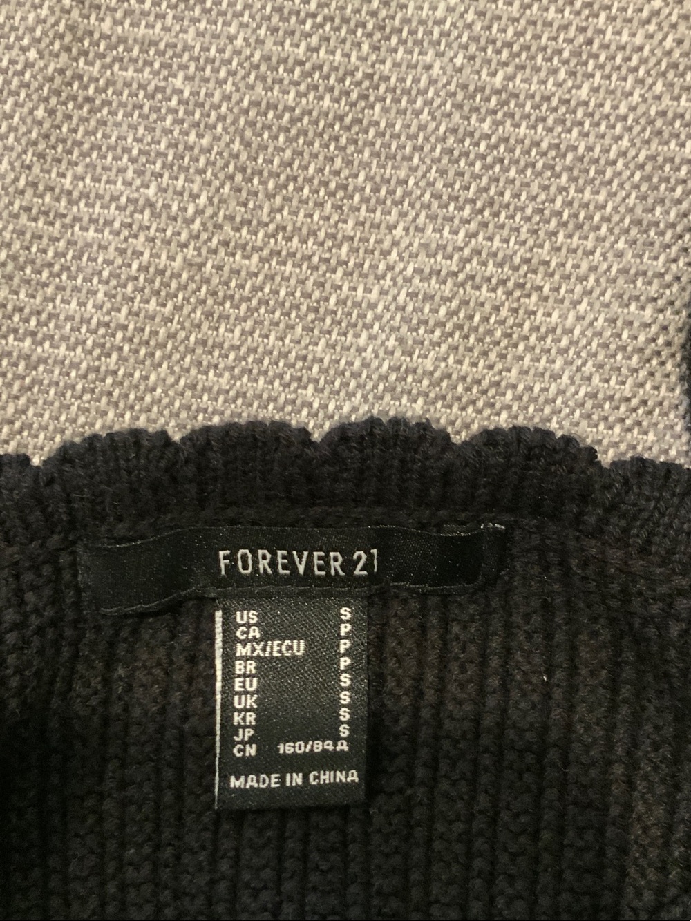 Forever 21 Black Crocheted Knit Crop Top - Picture 2 of 3